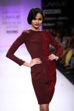 Model walk the ramp for Komal Sood, Pernia Qureshi show at Lakme Fashion Week Day 2 on 4th Aug 2012 (171).JPG
